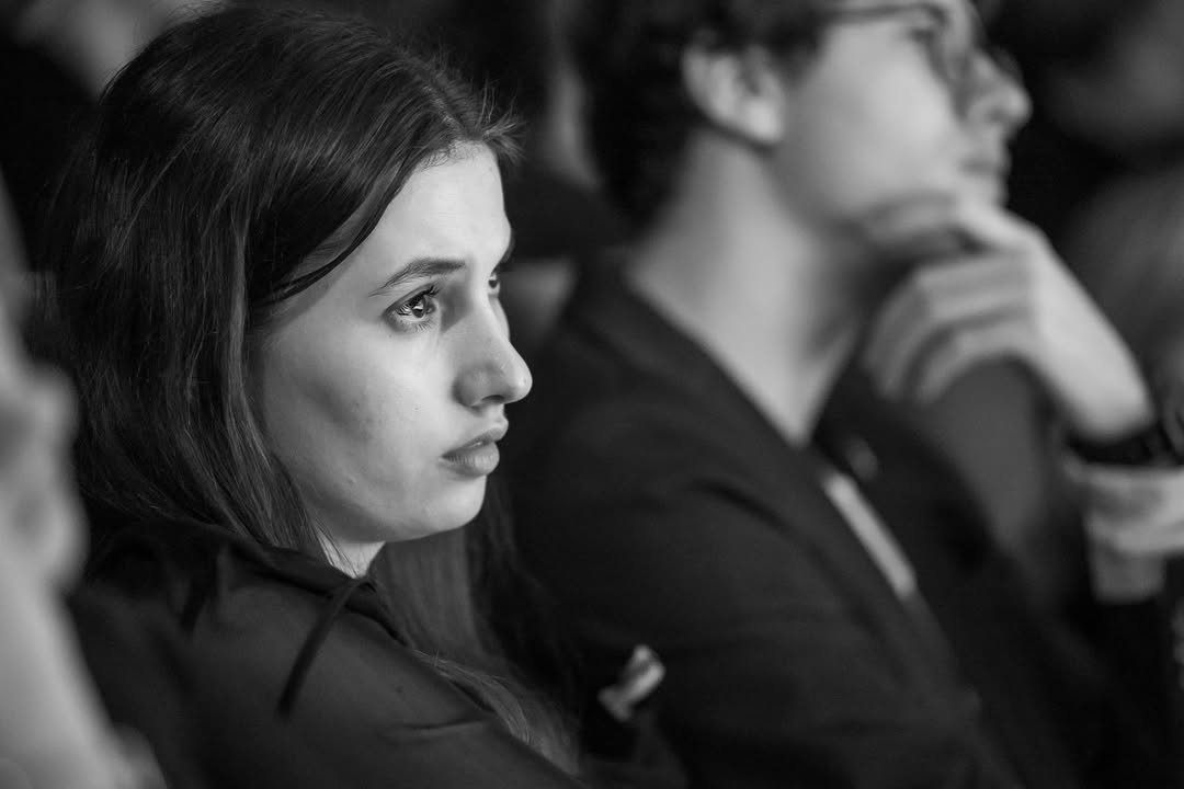 Raluca Cîrciumaru debutează cu o nouă piesă la Teatrul de Nord