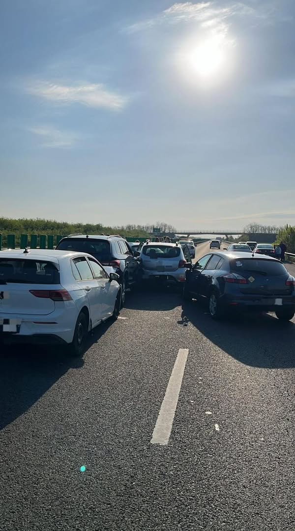 Accident pe A2, blocaj pe drumul spre mare