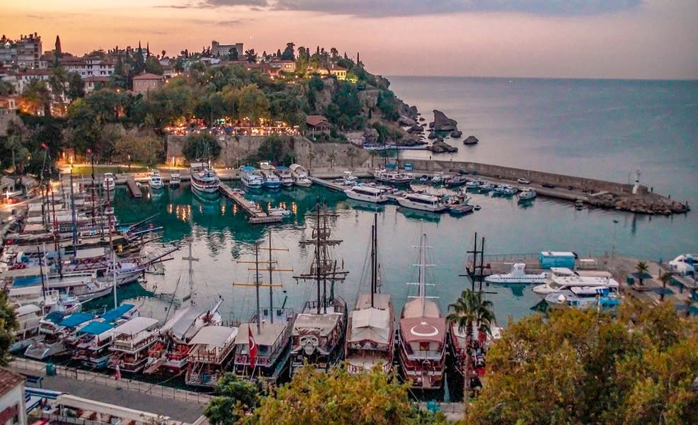 Zboruri Satu Mare - Antalya din iunie 2025