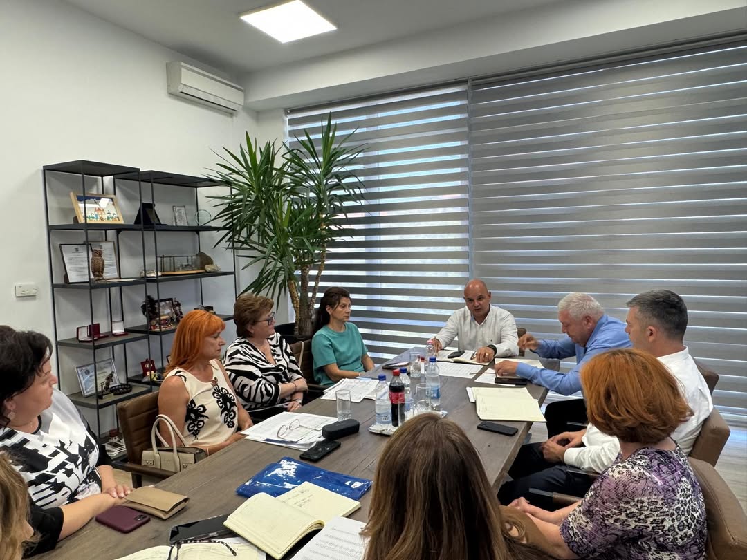 Prefectul județului Satu Mare verifică respectarea legalității în acordarea drepturilor sociale