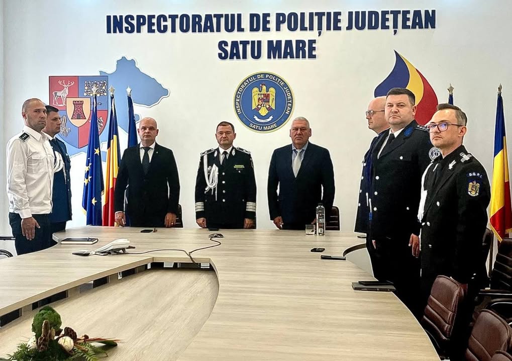 Prefectul Tamas și subprefectul Pop, la evenimentul dedicat celor 163 de ani ai MAI