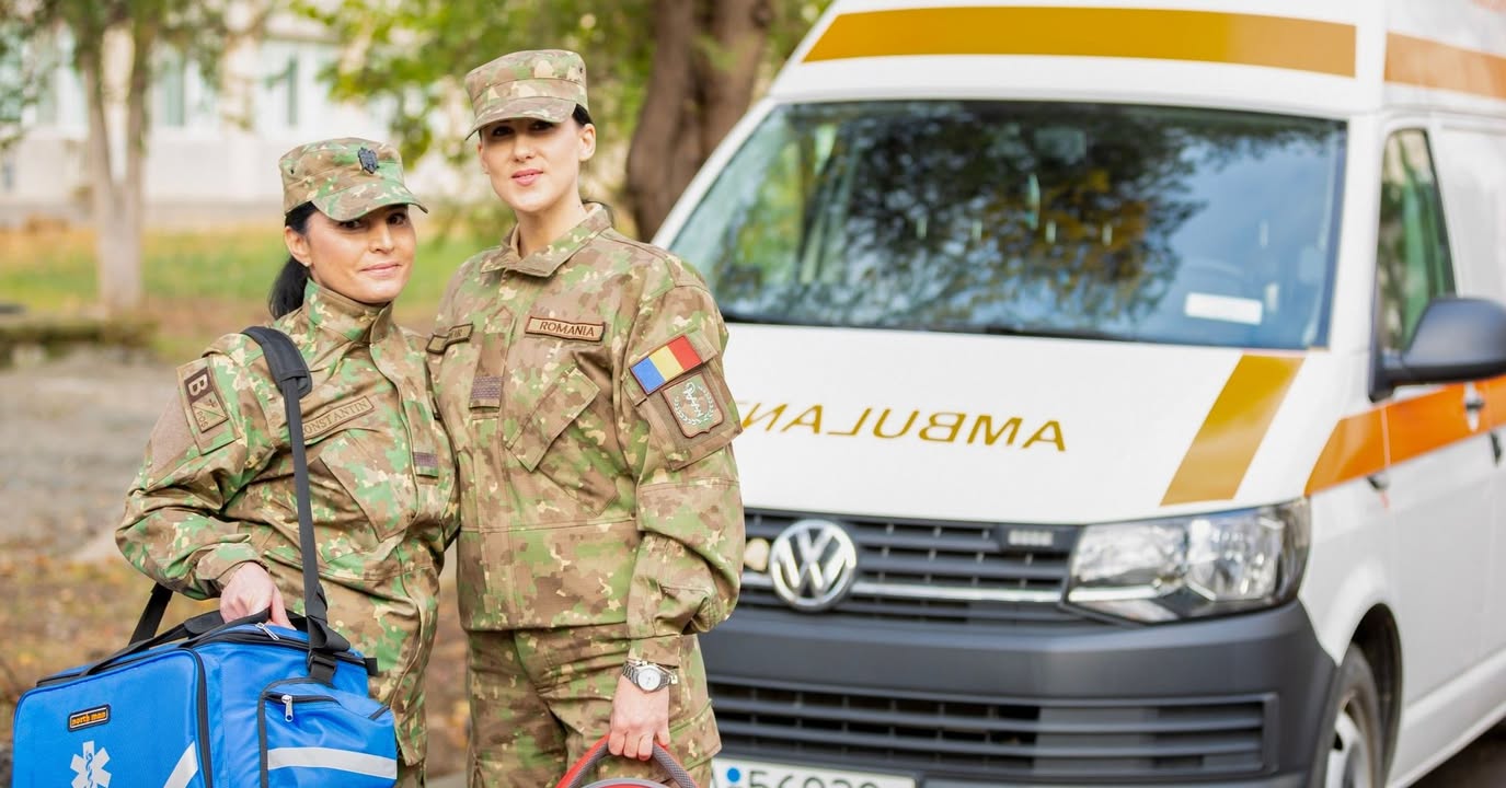 Alege o carieră în care medicina se îmbină cu misiunea militară