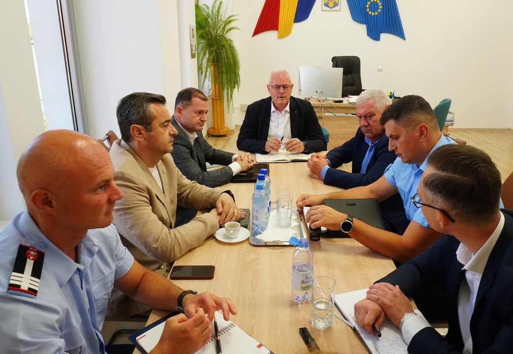 Ședință de lucru cu șefii structurilor MAI din Satu Mare