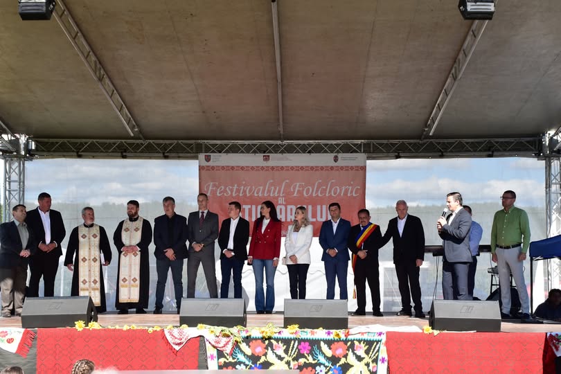 Festivalul folcloric al sticlarului, prima ediție la Poiana Codrului