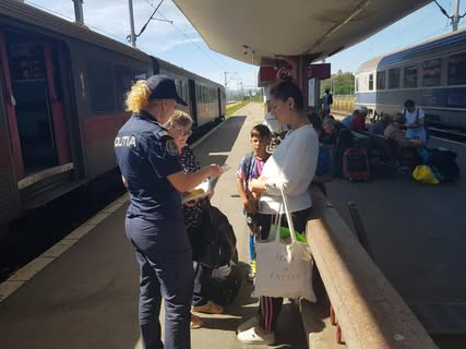 Poliția Brașov atrage atenția asupra pericolului selfie-urilor pe tren
