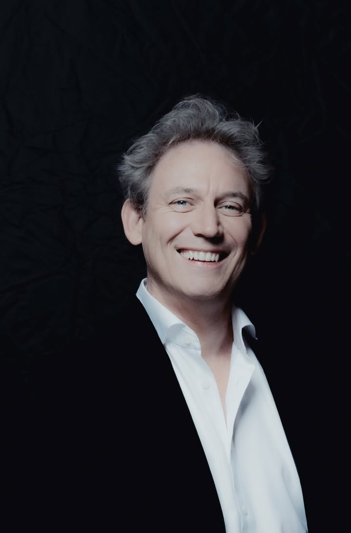 David Grimal, violonist și dirijor de prestigiu, devine rezident la Orchestrea de Cameră Radio București