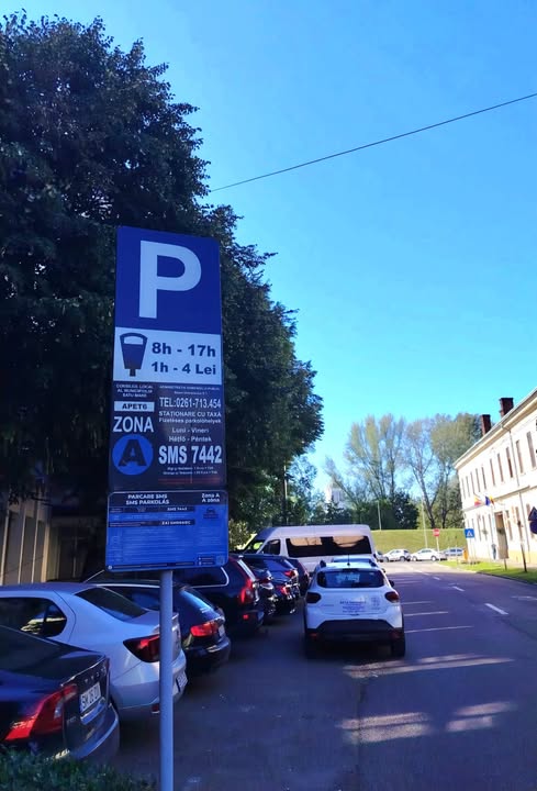 Lucrări de amenajare a parcărilor pe strada Petőfi Sándor