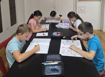Centrul Multifuncțional Alter Ego sprijină elevii în noul an școlar