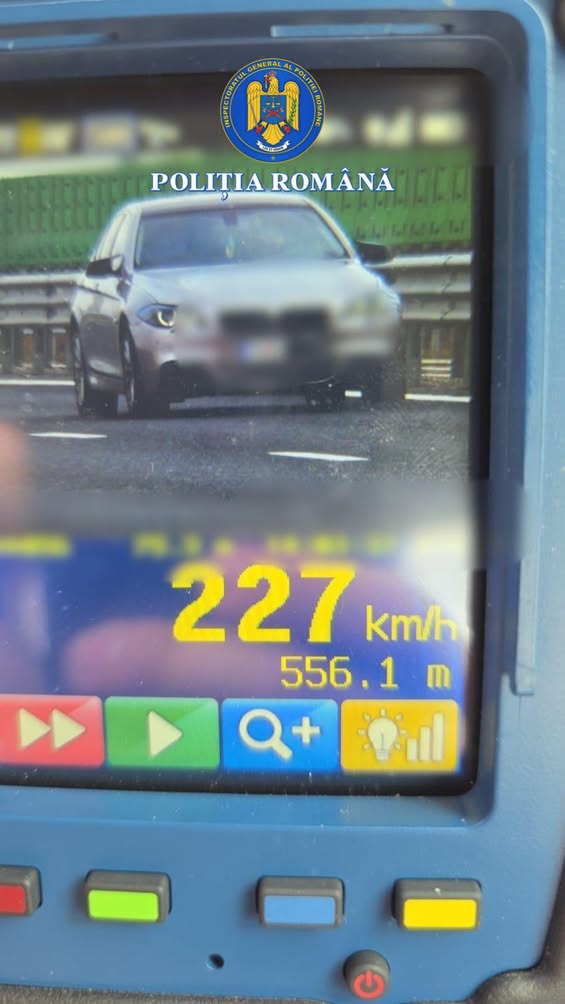 Viteză record de 227 km/h pe șosea, sancționată de poliție
