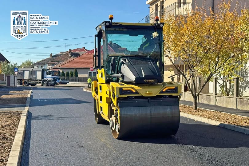 Ultimul strat de asfalt pe strada Toamnei