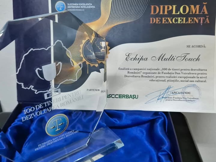 Diplomă de excelență și plachetă onorifică pentru echipa MultitouchCNME