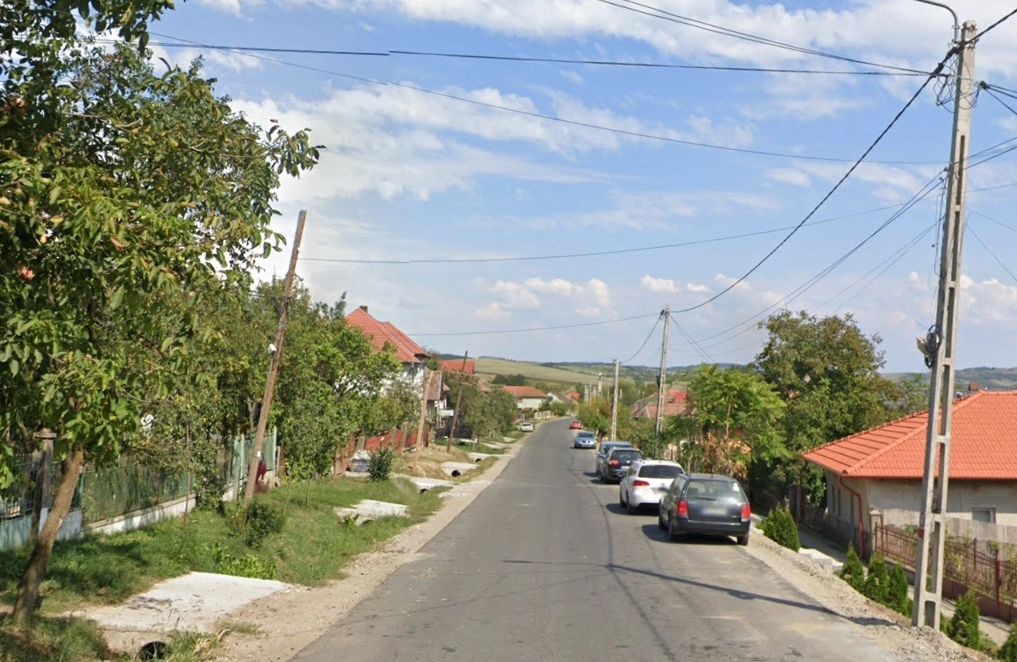 Accident rutier în Bogdand: Conducător auto de 19 ani, în spital
