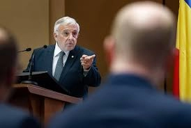 BNR dorește preluarea protecției consumatorilor de servicii bancare de la ANPC