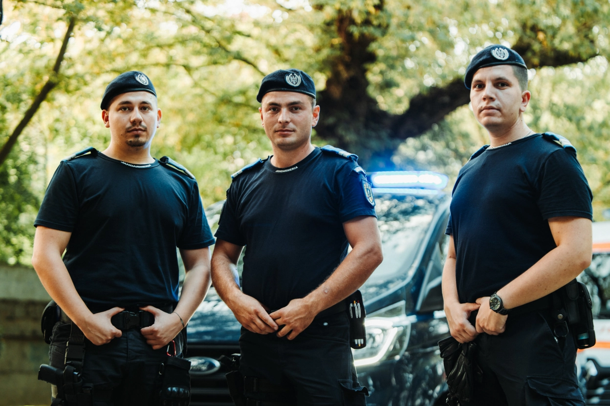 Pregătiți de weekend: Jandarmii sătmăreni asigură siguranța la evenimentele culturale și sportive